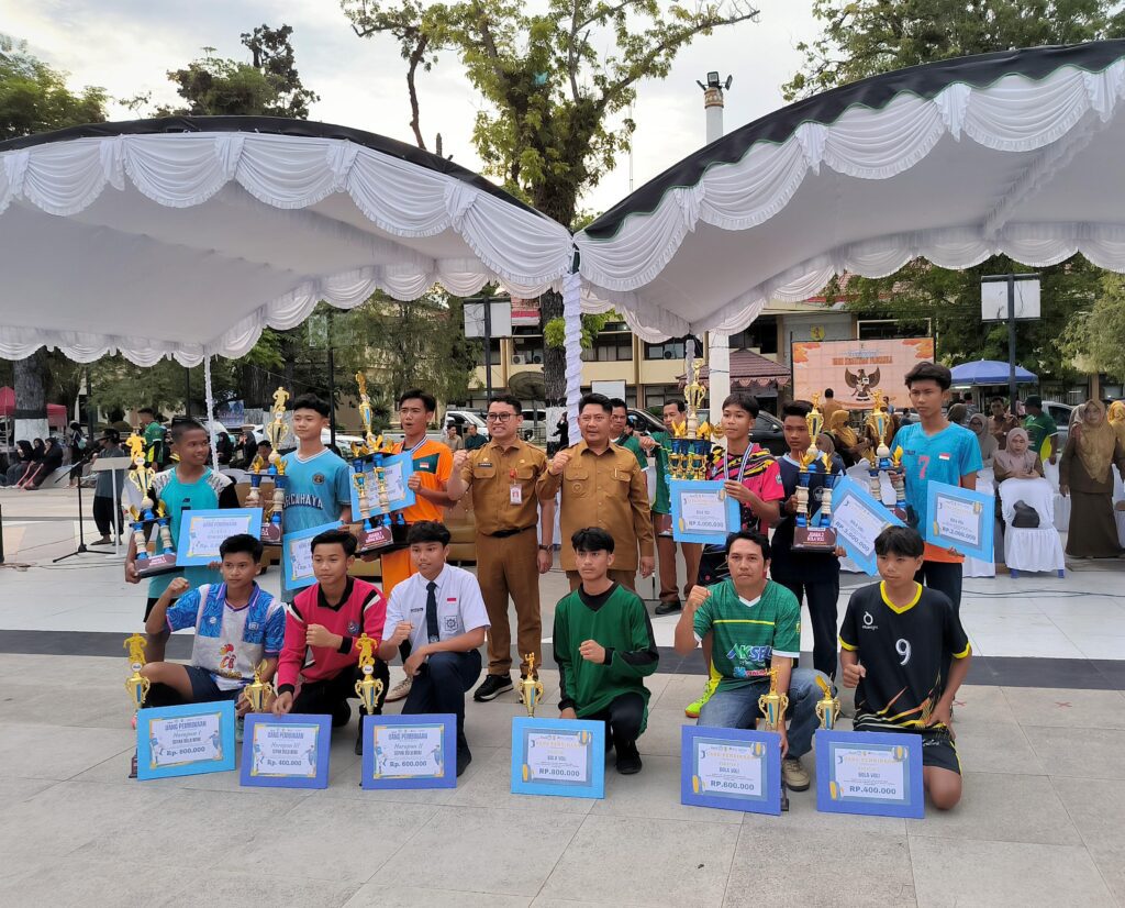 Ajang Bola Voli dan Mini Soccer Jenjang SMP Bupati HST Cup Berakhir, Intip Daftar Juaranya