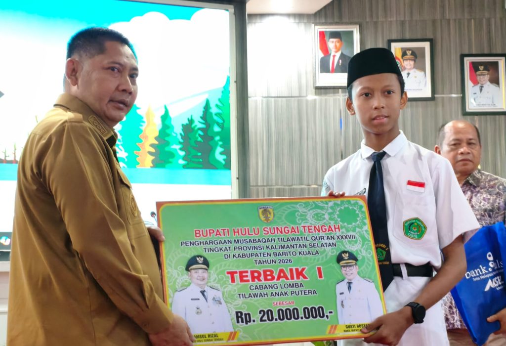 Apresiasi Qori dan Pelajar Berprestasi, Pemkab HST Beri Bonus dan Beasiswa Belajar ke Kairo — Mesir